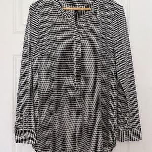 Talbots Black and White Geometric Print Blouse Size Large